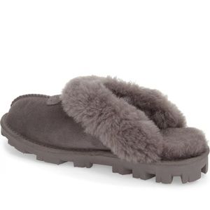 UGG Shoes - NWT Grey Ugg Slipper UGG Shoes - NWT Grey Ugg Slipper